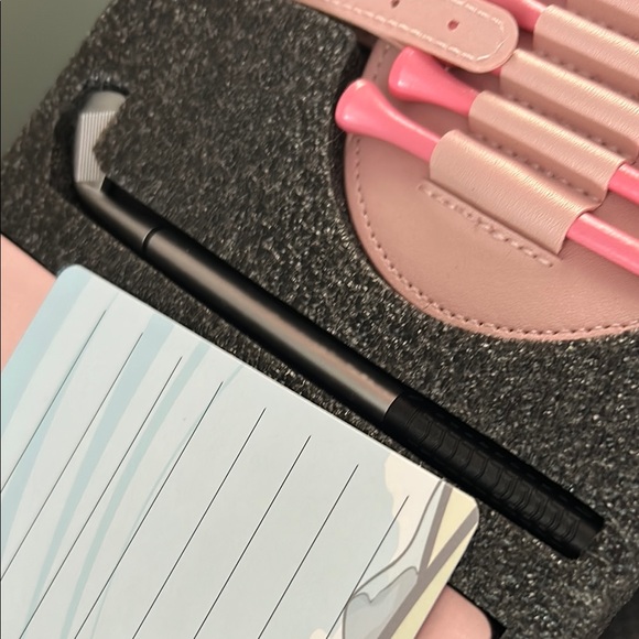 Pink Golf Accessory gift Set - Picture 6 of 12